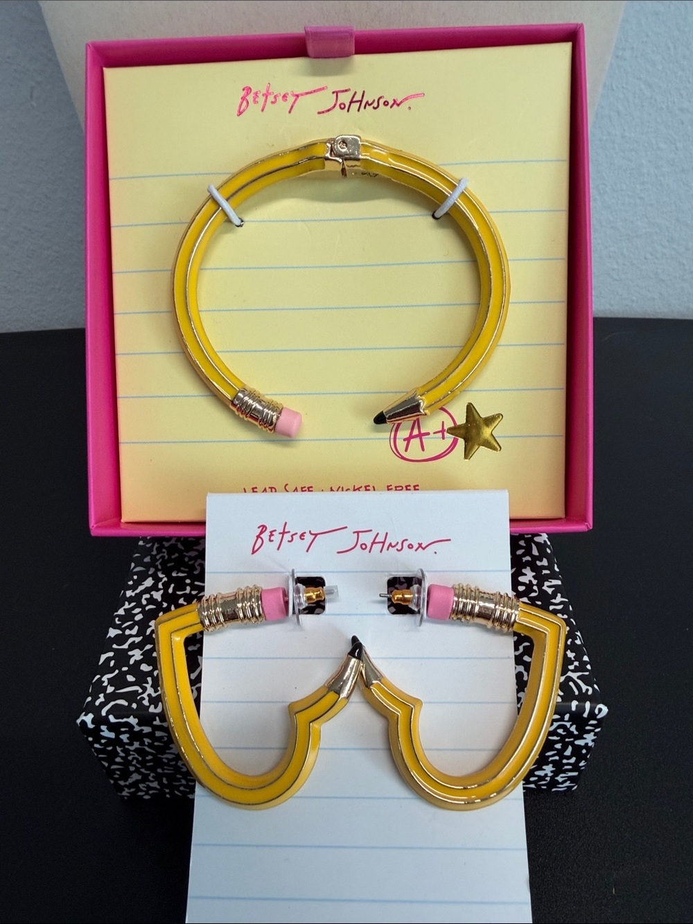 Betsey Johnson | Teacher Inspired Pencil Heart Earrings & Bracelet Set โ๏ธ๐ - Picture 1 of 9